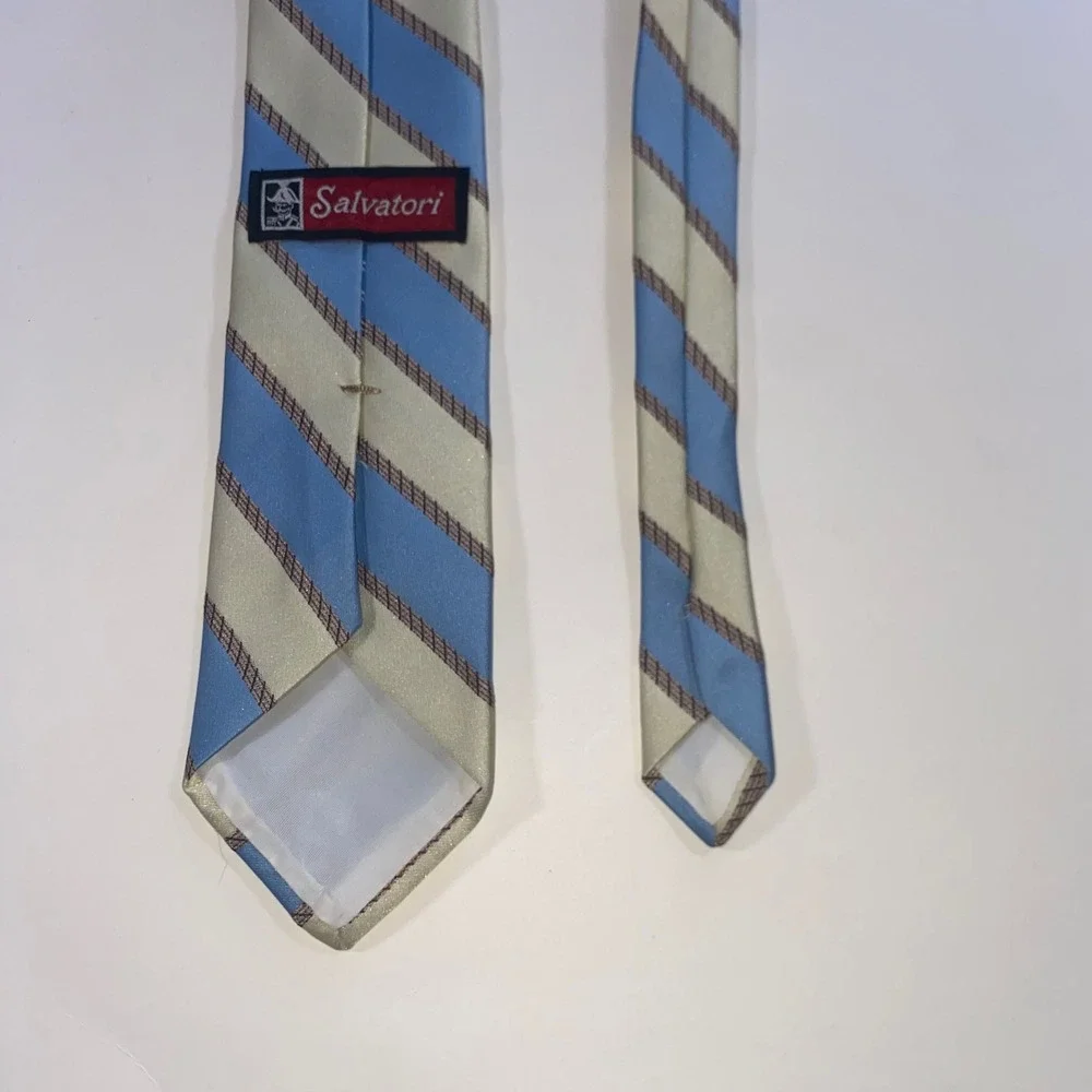 Salvatori Mens Blue and Champagne Gold Diagonal Striped‎ Classic Necktie